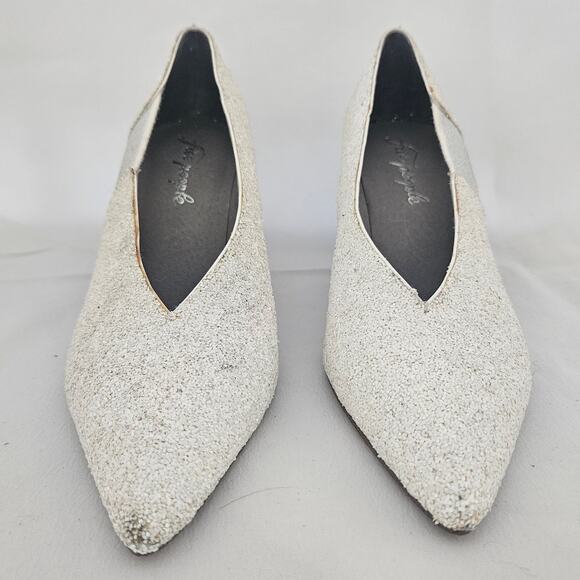 Free People White Glitter Florence Kitten Heel sz 38 Retro Minimalist Wedding - Picture 3 of 8